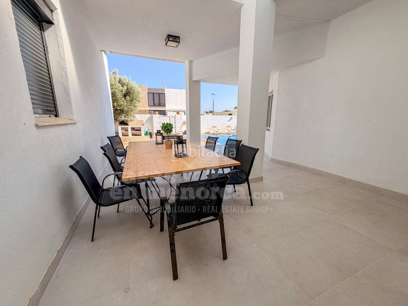 Foto 7a65ec56-a872-4536-86e1-8677eaad8266. Casa amb aparcament piscina a Cala en Blanes Ciutadella de Menorca