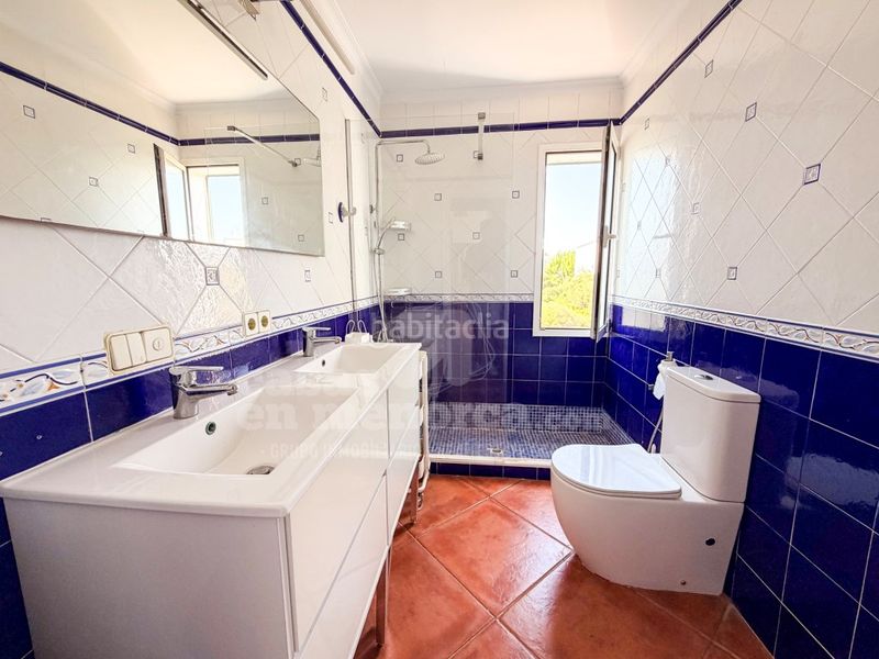Foto 9f4ea6a7-ea59-41c2-9fdc-769785c60c81. Casa amb aparcament piscina a Cala en Blanes Ciutadella de Menorca