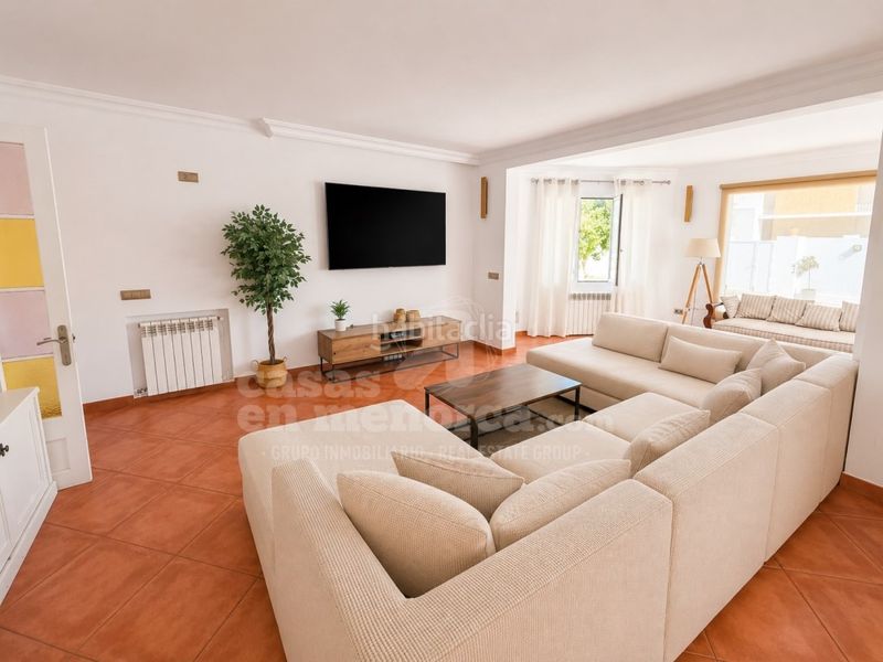 Foto b4dd3ce5-8d95-4f06-a9c6-008638be0edb. Casa amb aparcament piscina a Cala en Blanes Ciutadella de Menorca