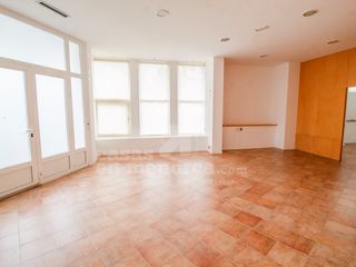 Business premise in Alaior Poble. Local en esquina en alaior