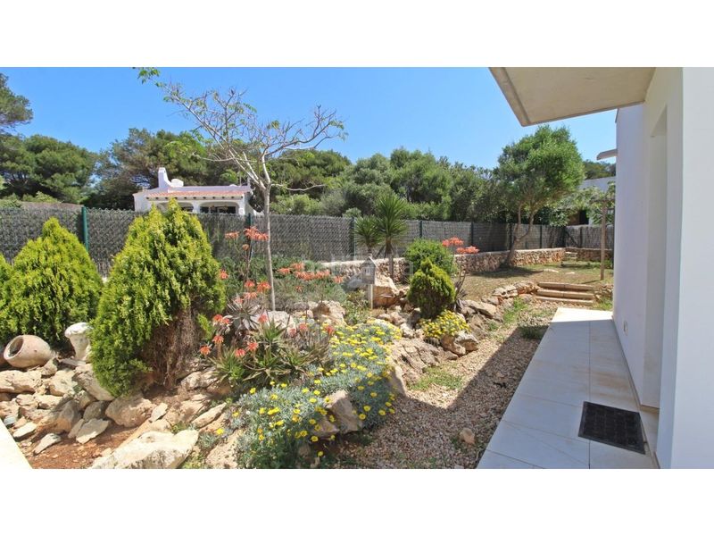 Foto a6e9d251-e609-448f-8552-a75801d592c9. Xalet amb calefacció aparcament piscina a Binibèquer Sant Lluís