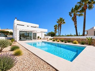 Haus in Cala Blanca