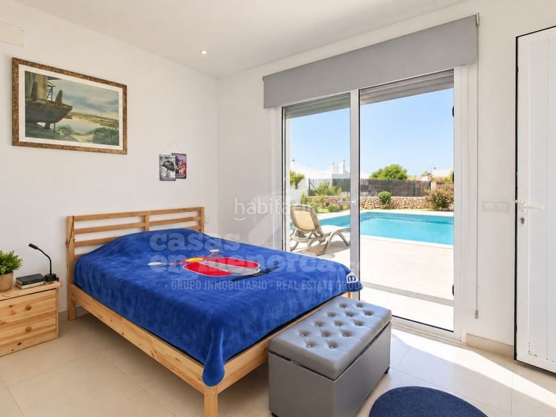Foto 4a91870f-ba5a-4e30-8ca6-ffab07caca4c. Casa amb calefacció aparcament piscina a Binibèquer Sant Lluís