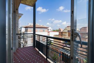 Pis a Carlet. Excelente piso amplio y exterior con balcon