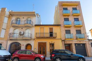 Haus in Carlet. Casa tipica de pueblo en carlet valencia  espaciosa, calida como