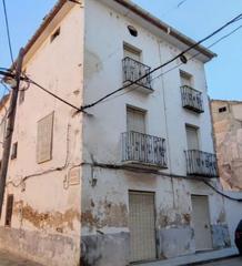 Bauernhof in Albaida. Se vende edificio con historia en el casco antiguo de albaida va