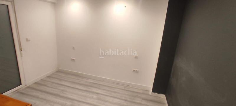 Foto 74fa1faa-dda5-4ddd-8924-a7e0cca63d71. Rent flat in Nou Moles Valencia