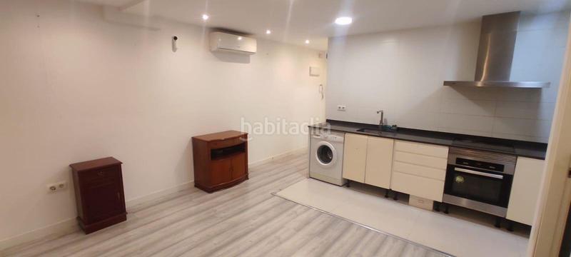 Foto 8a081e97-267d-4440-a5b4-2a2c18bd381a. Rent flat in Nou Moles Valencia