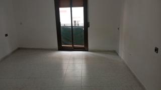 Etagenwohnung in Rocafonda. Oportunidad inversion