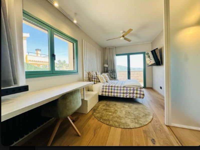 Foto b98b7f57-8b0d-437e-8eaa-bbda2e4da832. Chalet in carrer montnegre 54 in Urbanitzacions Mataró