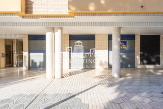 Lloguer Local Comercial a Port - Horta de Santa Maria. Oportunidad única, locales a la ventaalquiler en primera línea!