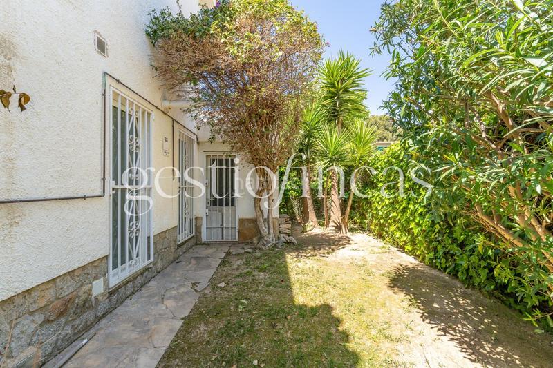 Foto cab97ddc-4527-460a-88a0-cb20110a41d7. Chalet avec parking piscine dans mar Cambrils Cambrils
