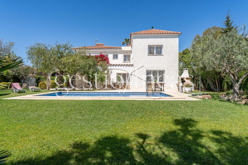 Foto 615b49c9-0a87-4990-a7b6-47ac6772135f. Chalet avec chauffage parking piscine dans mar Cambrils Cambrils