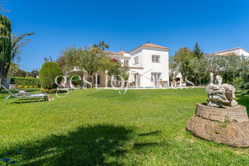 Foto 91a780f3-207b-4516-be31-392d666c6cc5. Chalet avec chauffage parking piscine dans mar Cambrils Cambrils
