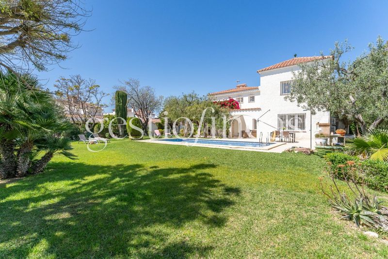 Foto 9dfc9c9e-3835-4a8a-ad0e-1cb4d8bb19d3. Chalet avec chauffage parking piscine dans mar Cambrils Cambrils