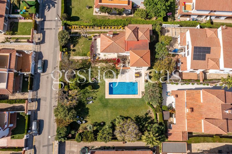 Foto c197161d-f65c-4d13-921b-ed2d08486171. Chalet avec chauffage parking piscine dans mar Cambrils Cambrils