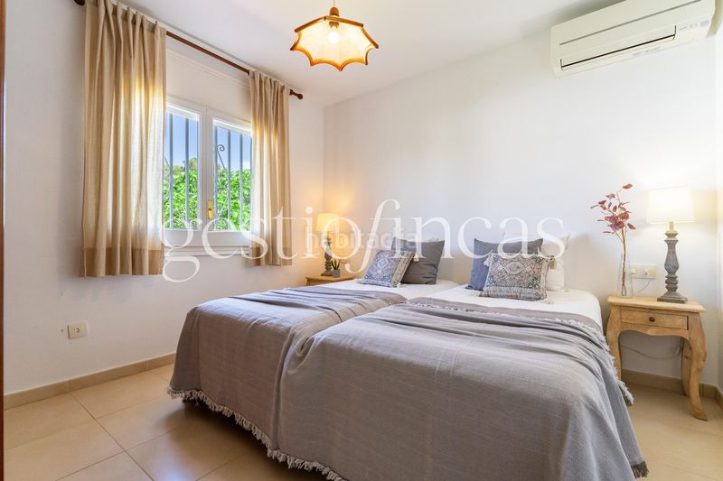 Foto c97cb2bf-f90b-4115-ad51-6bf5ace2bed9. Chalet avec chauffage parking piscine dans mar Cambrils Cambrils