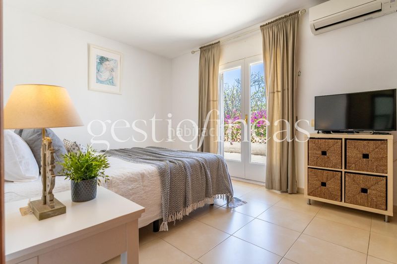 Foto facfb998-0650-413a-8353-402cbf347336. Chalet avec chauffage parking piscine dans mar Cambrils Cambrils