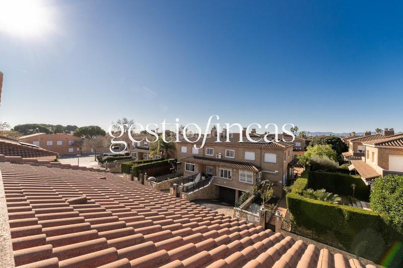 Foto cead9c1c-3d71-402a-8cb0-69f59bf2e514. Maison jumelée avec chauffage parking piscine dans Els Ametllers Cambrils