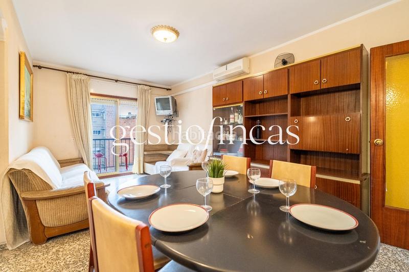 Foto 00f64ac1-52a2-4104-9bf5-70a132718b7d. Piso  de 4 habitaciones y dos baños en el centro ! en Cambrils