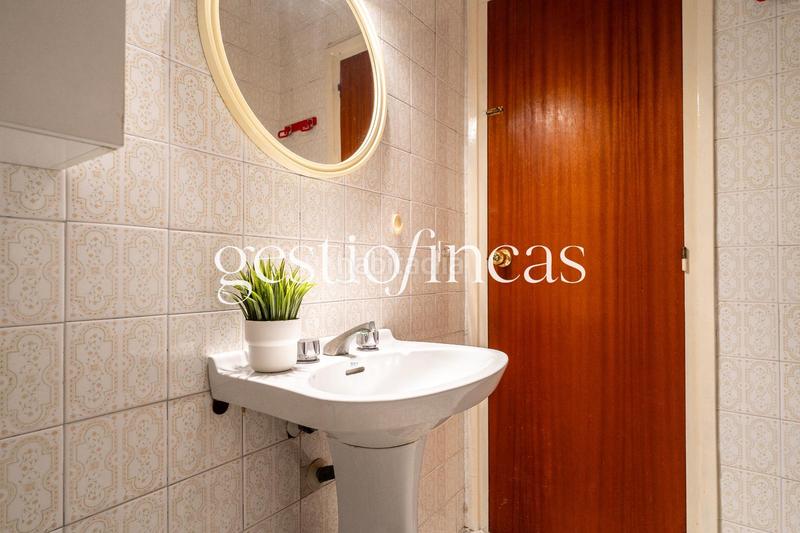 Foto 0339825f-4483-482f-94d4-a25ed24c15d1. Piso  de 4 habitaciones y dos baños en el centro ! en Cambrils