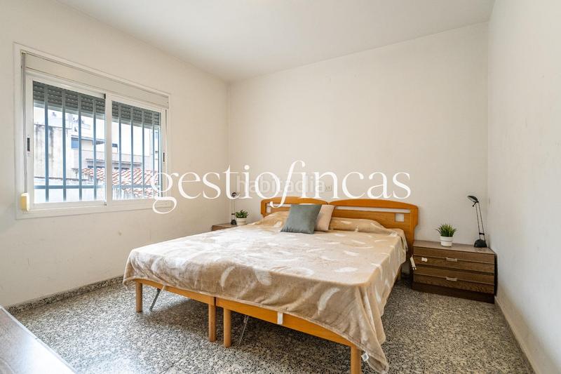 Foto 52d67dd1-f580-483f-b696-b0e949554a3b. Piso  de 4 habitaciones y dos baños en el centro ! en Cambrils