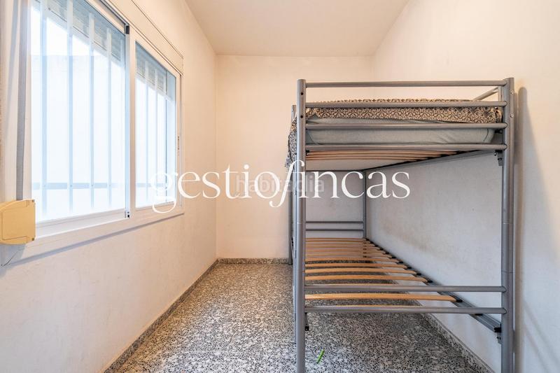 Foto 916f35d7-c4f6-492f-926a-648be1005742. Piso  de 4 habitaciones y dos baños en el centro ! en Cambrils
