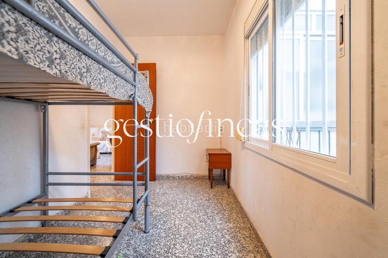 Foto 96a14f08-a7e8-4444-8d6c-48b5153622b1. Piso  de 4 habitaciones y dos baños en el centro ! en Cambrils