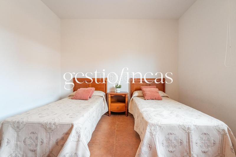 Foto 1c7569fc-a61c-464a-a16f-51c60d7829a9. Casa aparellada amb aparcament a Jardins de Vilafortuny - Mas d'en Bosch Cambrils