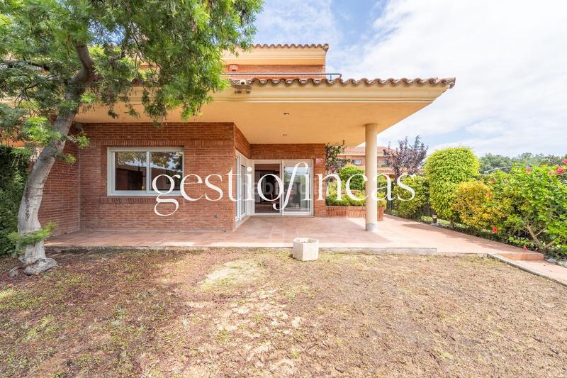 Foto 475594d8-723c-4905-b243-a415a5e76d60. Casa aparellada amb aparcament a Jardins de Vilafortuny - Mas d'en Bosch Cambrils