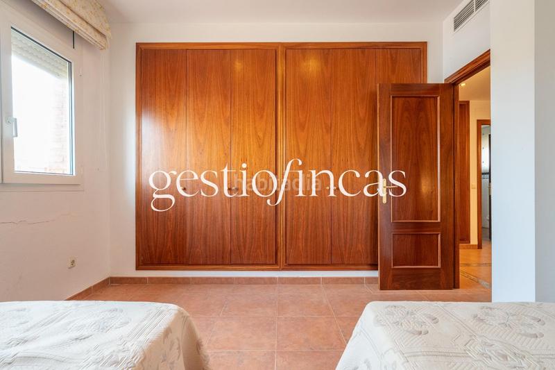 Foto 4d834151-47dd-4ca7-8570-77f1d0e1556f. Casa aparellada amb aparcament a Jardins de Vilafortuny - Mas d'en Bosch Cambrils