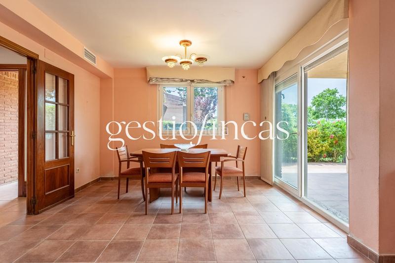 Foto 80b4a15d-b6d1-45aa-991e-6bfc7b3c40e5. Casa aparellada amb aparcament a Jardins de Vilafortuny - Mas d'en Bosch Cambrils