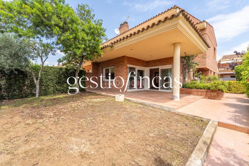 Foto 9784cde3-cb0c-4145-82e5-e4916d183e89. Casa aparellada amb aparcament a Jardins de Vilafortuny - Mas d'en Bosch Cambrils