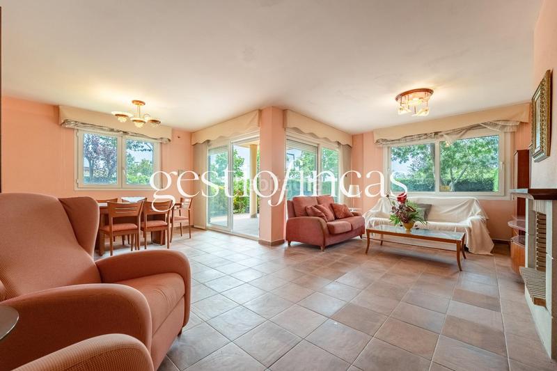 Foto 9e5a760c-d993-4b9c-85a2-d37e27c73f54. Casa aparellada amb aparcament a Jardins de Vilafortuny - Mas d'en Bosch Cambrils