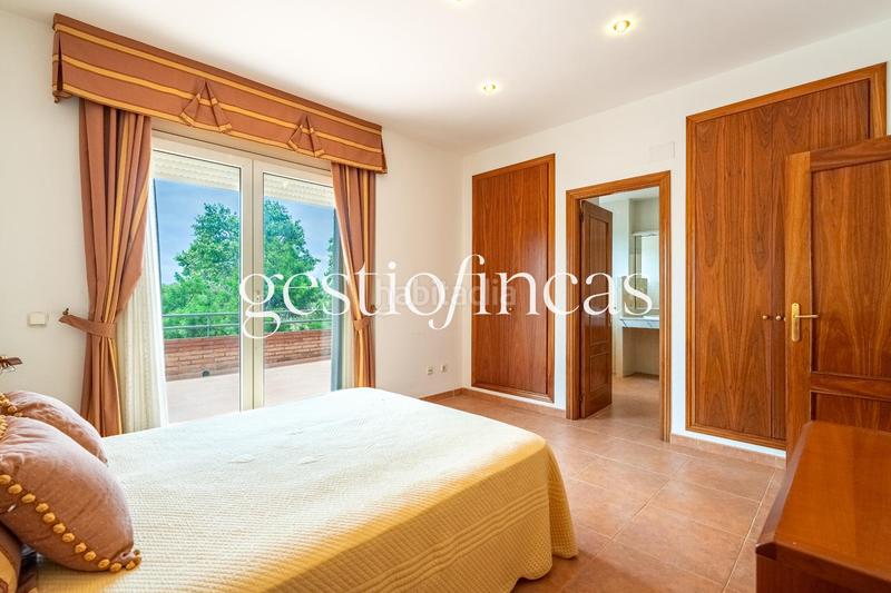 Foto a106ca9e-a559-464d-a2ac-131ff71377b6. Casa aparellada amb aparcament a Jardins de Vilafortuny - Mas d'en Bosch Cambrils