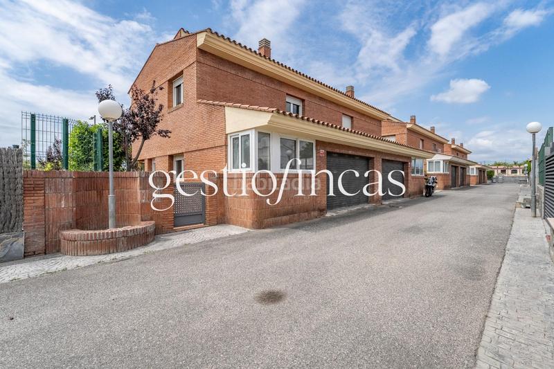 Foto a8505361-1304-4bb8-8376-7289822ec9b9. Casa aparellada amb aparcament a Jardins de Vilafortuny - Mas d'en Bosch Cambrils