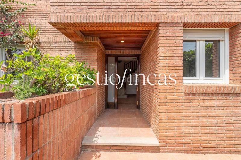 Foto cf94305d-c420-4bf0-ac11-b5cc9ee8c77a. Casa aparellada amb aparcament a Jardins de Vilafortuny - Mas d'en Bosch Cambrils