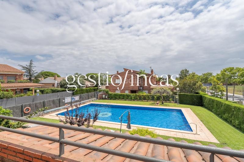 Foto d6d4d940-057c-4aba-9528-eefe9812d27b. Casa aparellada amb aparcament a Jardins de Vilafortuny - Mas d'en Bosch Cambrils