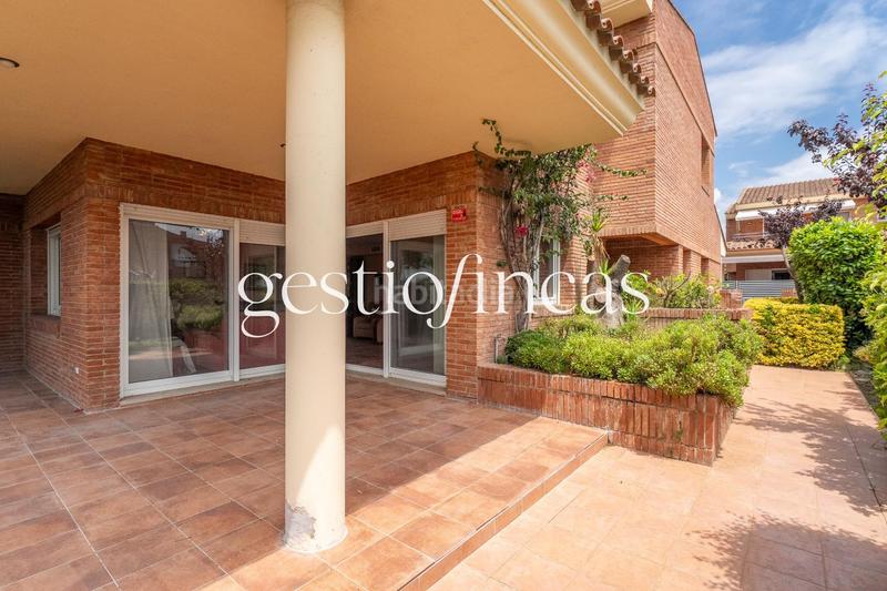 Foto e2e21765-08a4-4a94-8fc3-6446b721c3b6. Casa aparellada amb aparcament a Jardins de Vilafortuny - Mas d'en Bosch Cambrils