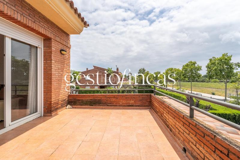 Foto e3ebb186-0908-4dd2-8a19-431920ebf60b. Casa aparellada amb aparcament a Jardins de Vilafortuny - Mas d'en Bosch Cambrils