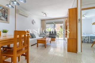 Appartement  Avenida de lluís millet 44. Amplio apartamento reformado de 2 habitaciones y parking comunit