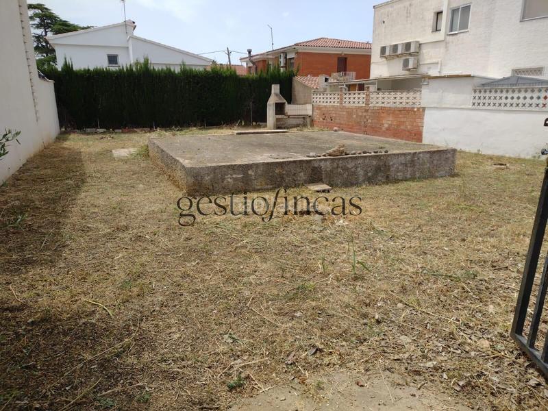 Foto f6c9bec4-b8c8-48f3-accb-85c5c1b13b3b. Residential plot in Cambrils port Cambrils