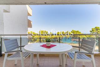 Pis  Paseo del mediterrani. Maravilloso piso en primera lnea de mar con 3 habitaciones, par