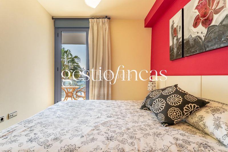 Foto 48aa0658-6653-4749-91b0-ceb674319f01. Pis a carrer riu glorieta 18 a Els Esquirols Cambrils