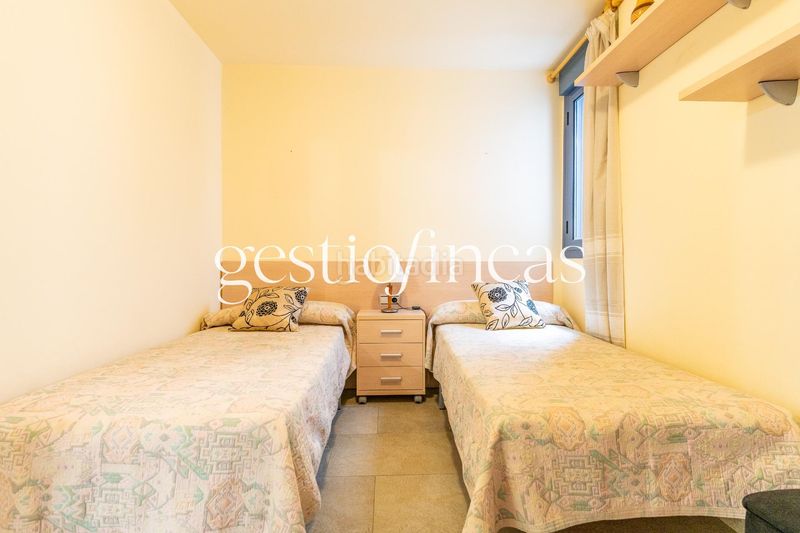 Foto 4c0f8049-9180-454d-b2bc-58a1c3d69024. Pis a carrer riu glorieta 18 a Els Esquirols Cambrils
