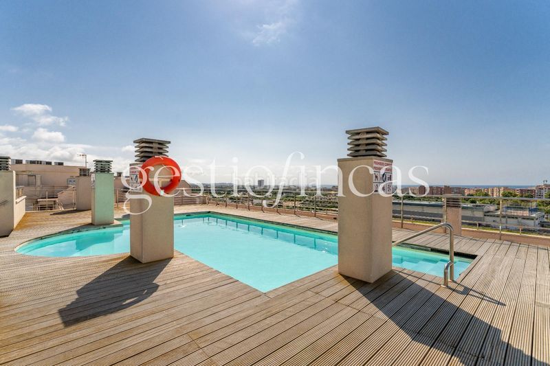 Foto 24f1fa18-e561-437d-938c-9d0298c0e13d. Pis a calle via augusta 15 a casc antic - nou Cambrils Cambrils