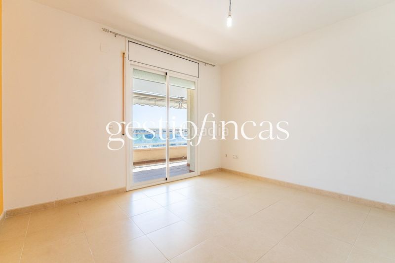 Foto 751939d7-7461-4370-b6f7-f378142bf676. Pis a calle via augusta 15 a casc antic - nou Cambrils Cambrils