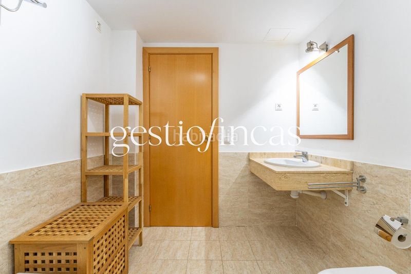 Foto ec060a7e-336b-403f-ac2e-26d43fca89f2. Pis a calle via augusta 15 a casc antic - nou Cambrils Cambrils