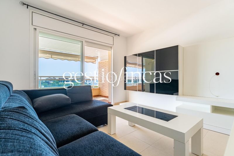 Foto ed119c2f-ef5d-4a4a-b23b-167756f82d86. Pis a calle via augusta 15 a casc antic - nou Cambrils Cambrils