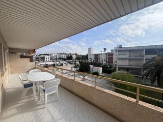 Rent Flat in Diputacio 91. Una vivienda completa, luminosa y con un entorno inmejorable, pe